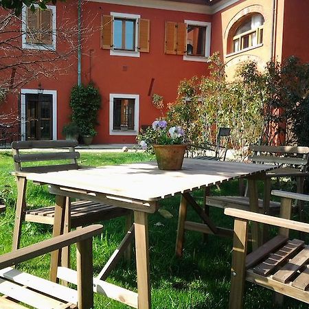 Il Pettirosso B&B Certosa di Pavia Luaran gambar